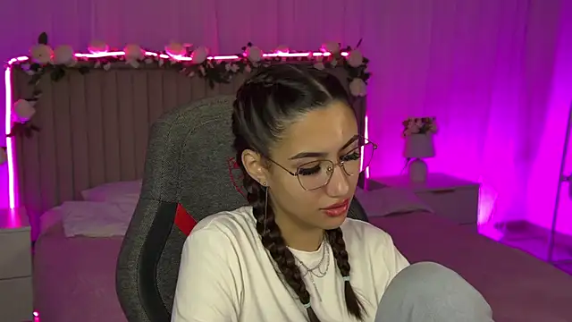 RebeckaThornton online show from November 16, 11:49 am