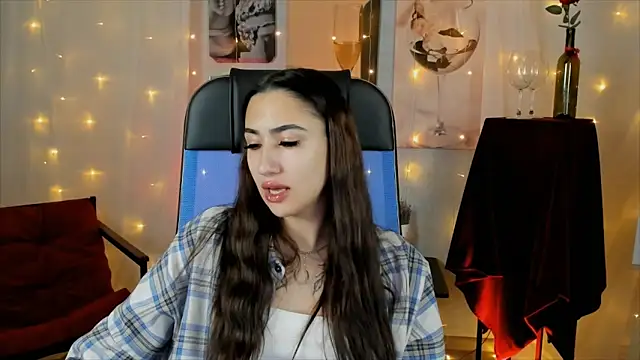 RebeckaThornton online show from December 2, 9:58 am