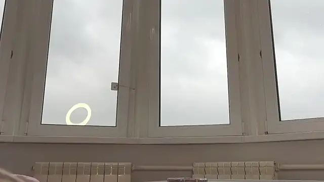 lilia Nilsson online show from November 27, 4:47 am