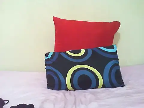 Snapshot of LICIOUSEBOOBSXX chatting on December 1, 10:42 am LICIOUSEBOOBSXX online show from December 1, 10:42 am