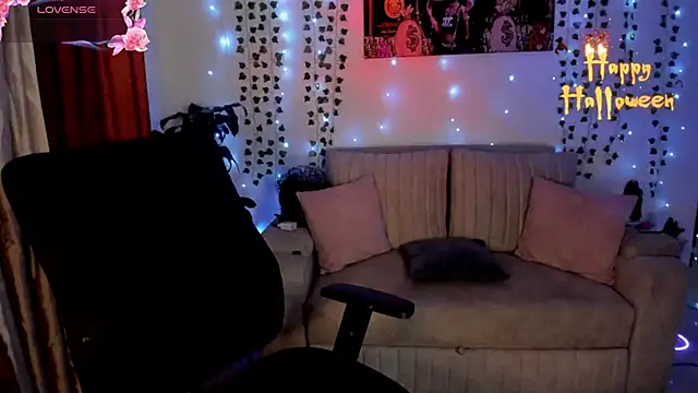 Lizz martins online show from November 1, 2:57 am