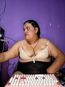 Snapshot of natt-bigass chatting on May 2, 1:10 am natt-bigass online show from May 2, 1:10 am
