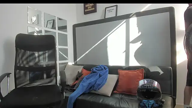 Sky Wild online show from November 5, 8:20 pm