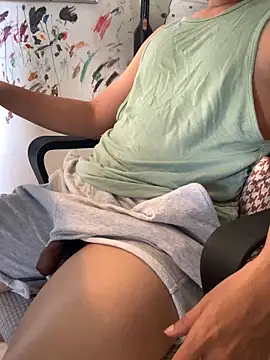 Snapshot of buckgaroooo chatting on October 17, 4:26 am buckgaroooo online show from October 17, 4:26 am