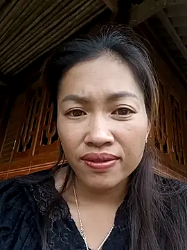 Snapshot of -Paige- chatting on October 19, 3:51 am -Paige- online show from October 19, 3:51 am