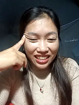 Snapshot of -Paige- chatting on October 27, 4:49 am -Paige- online show from October 27, 4:49 am