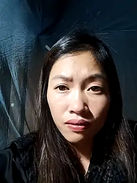 Snapshot of -Paige- chatting on November 9, 11:19 am -Paige- online show from November 9, 11:19 am