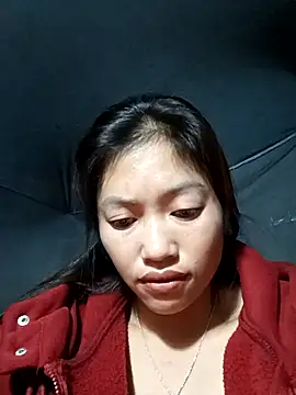 Snapshot of -Paige- chatting on November 11, 10:43 pm -Paige- online show from November 11, 10:43 pm