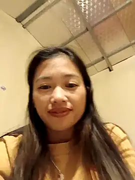 Snapshot of -Paige- chatting on November 25, 6:13 am -Paige- online show from November 25, 6:13 am