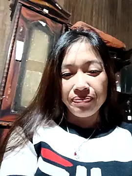 Snapshot of -Paige- chatting on November 26, 11:33 am -Paige- online show from November 26, 11:33 am