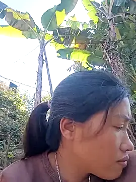 Snapshot of -Paige- chatting on November 29, 6:49 am -Paige- online show from November 29, 6:49 am