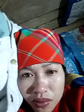 Snapshot of -Paige- chatting on November 29, 8:12 pm -Paige- online show from November 29, 8:12 pm