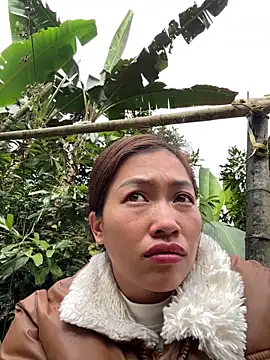 -Paige- online show from February 13, 3:24 am