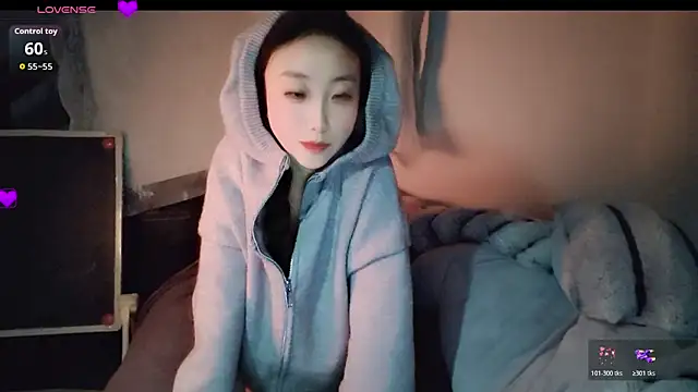 hyp0crite online show from December 4, 3:21 pm