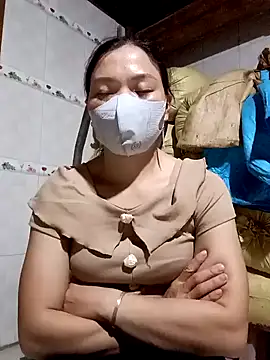 Snapshot of nat-tri chatting on November 11, 4:40 pm nat-tri online show from November 11, 4:40 pm