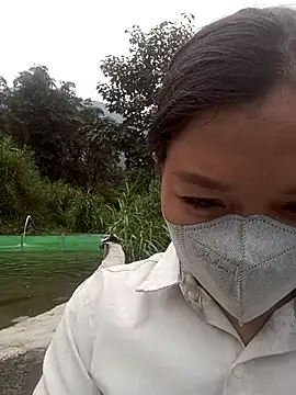 Snapshot of nat-tri chatting on November 16, 2:28 am nat-tri online show from November 16, 2:28 am