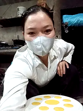 Snapshot of nat-tri chatting on November 20, 2:17 pm nat-tri online show from November 20, 2:17 pm