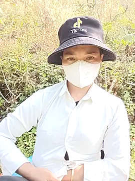 Snapshot of nat-tri chatting on December 1, 3:22 am nat-tri online show from December 1, 3:22 am