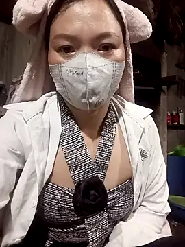 Snapshot of nat-tri chatting on December 3, 5:44 pm nat-tri online show from December 3, 5:44 pm