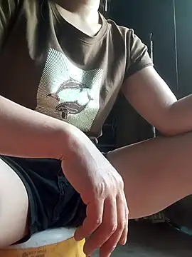 nat-tri online show from April 8, 10:15 am