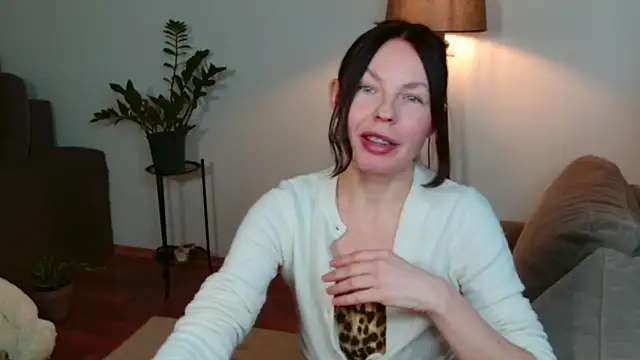 LittleNicolee online show from March 2, 3:19 pm