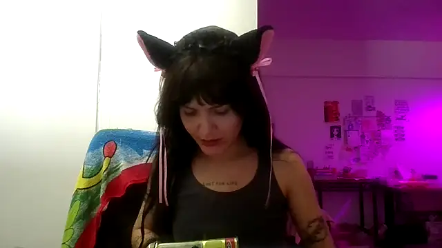 miapink33 online show from February 20, 1:24 am