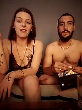 Snapshot of Kaulozeugaro chatting on November 14, 11:02 pm Kaulozeugaro online show from November 14, 11:02 pm