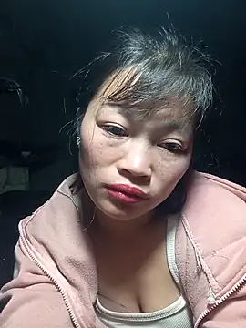 siusiu-00 online show from December 17, 8:37 pm