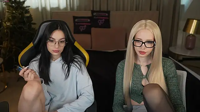 Jessica start online show from January 8, 11:23 am