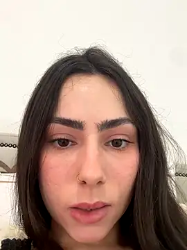 Snapshot of Baby_Mia_pires chatting on October 13, 5:46 pm Baby Mia pires online show from October 13, 5:46 pm