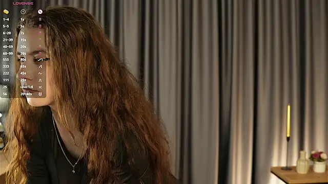 Snapshot of YuriFout chatting on November 14, 11:09 am YuriFout online show from November 14, 11:09 am