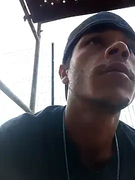 helfo2002 online show from November 14, 12:15 pm