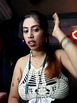 Darling Annie online show from December 3, 6:39 pm