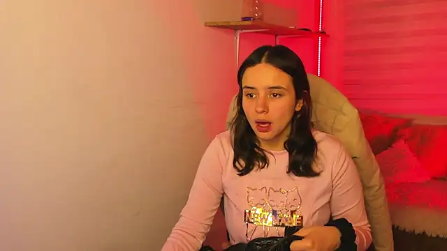 Emily Lindey online show from November 10, 3:16 am