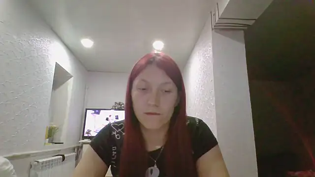 luna tt online show from April 26, 5:10 pm