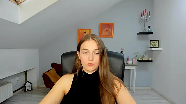 AnneWilsonn online show from November 7, 12:05 pm