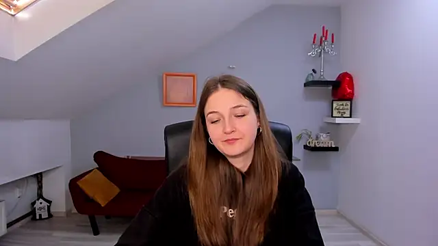 AnneWilsonn online show from March 11, 7:25 am