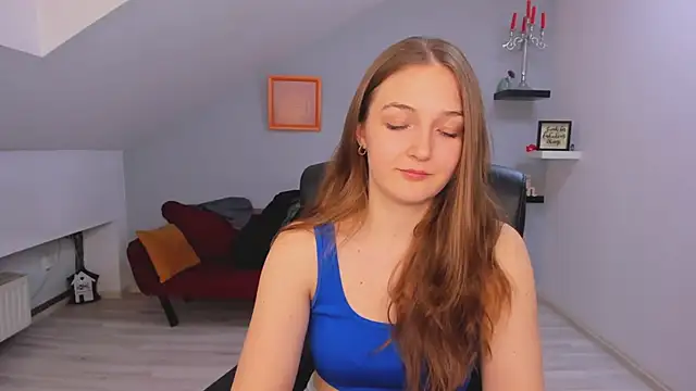 AnneWilsonn online show from April 24, 1:13 pm