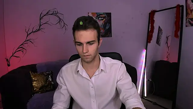 astren villo online show from November 20, 8:19 pm