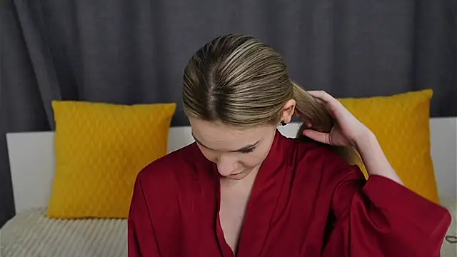 NaomiSweetheart online show from October 18, 11:38 pm