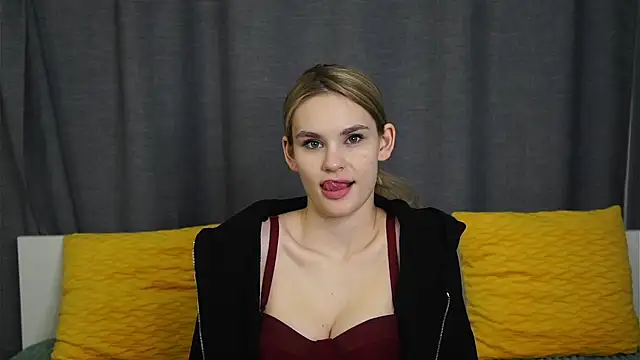 NaomiSweetheart online show from October 23, 10:19 pm