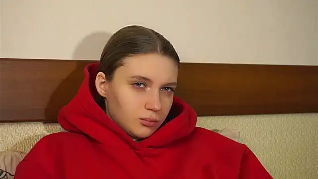 RoslynArcuo online show from November 14, 8:07 pm