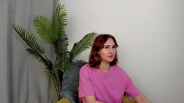 LeonidaMegill online show from October 15, 1:22 pm