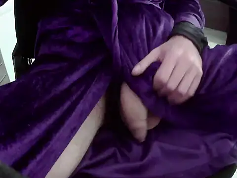 Batboy94 online show from November 22, 12:20 am