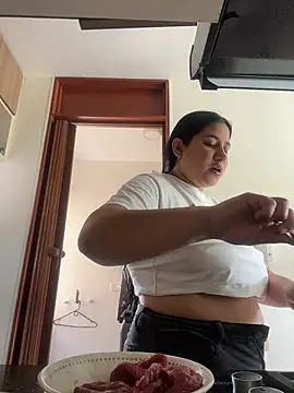 kassandra luxury online show from November 18, 6:01 pm