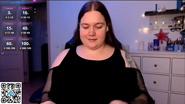 SummerTina online show from December 8, 6:06 pm