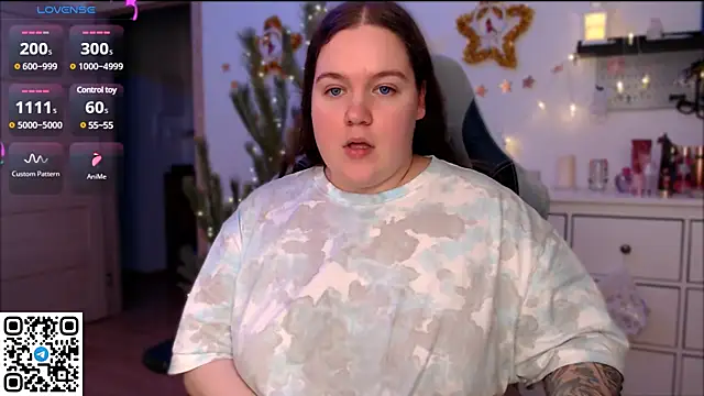 SummerTina online show from December 15, 6:15 pm