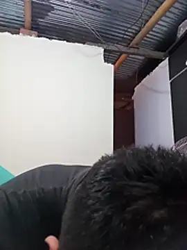 Snapshot of WIlGar1993 chatting on December 22, 2:03 pm WIlGar1993 online show from December 22, 2:03 pm