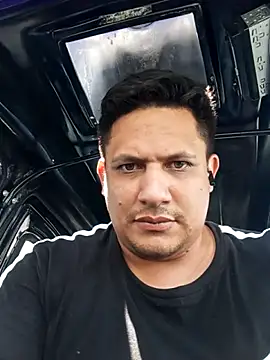 Snapshot of WIlGar1993 chatting on March 4, 4:13 pm WIlGar1993 online show from March 4, 4:13 pm