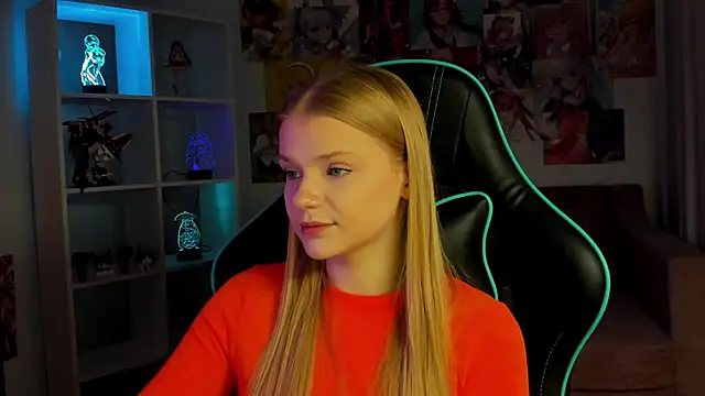 LilitRosen online show from December 1, 5:29 pm